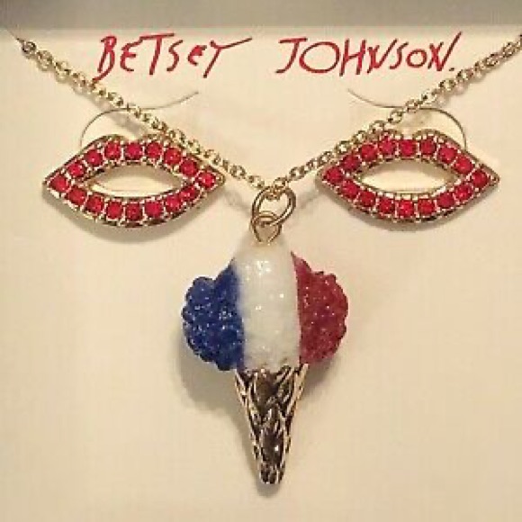 Betsey Johnson Ice Cream Cone Lip Jewelry Set 22$
